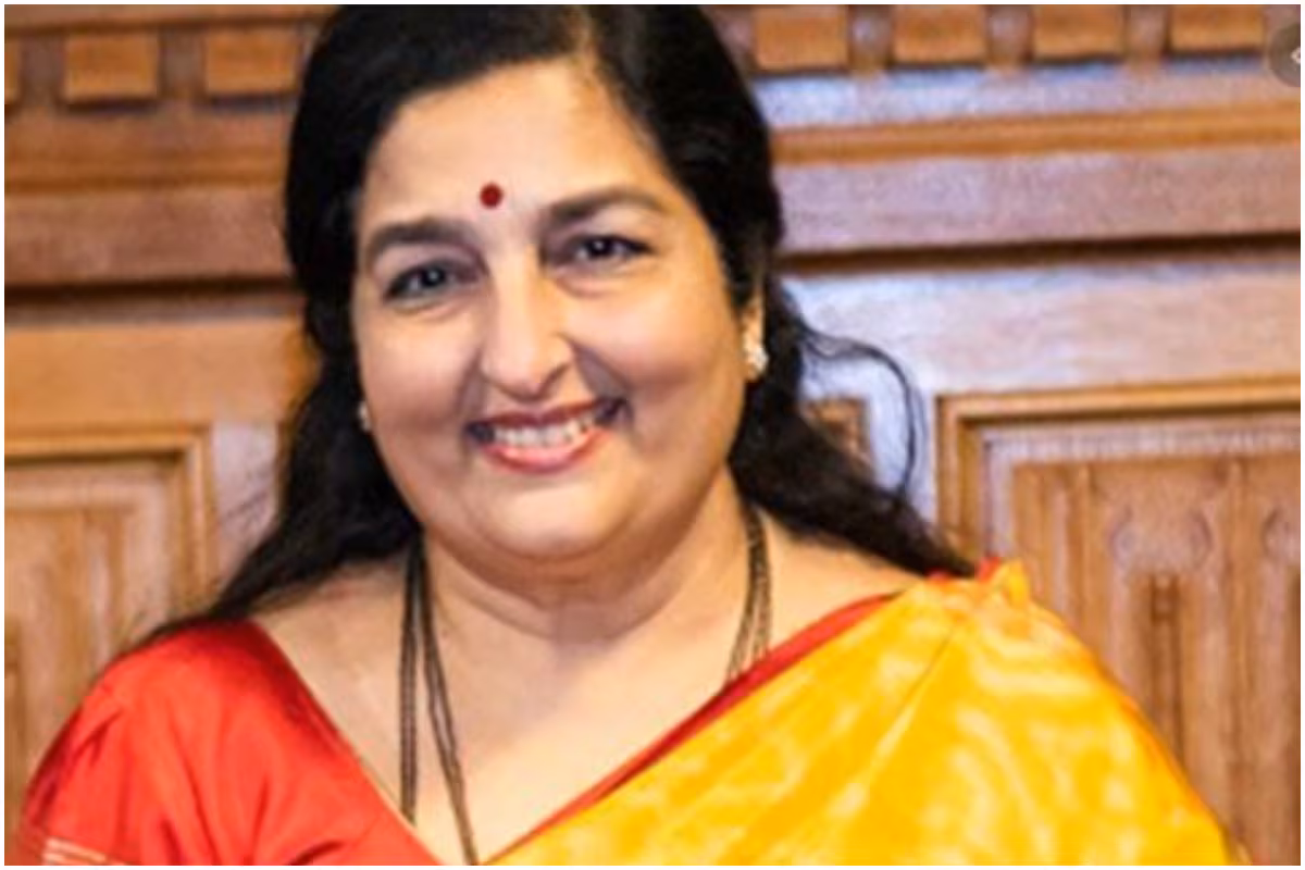 Happy Birthday Anuradha Paudwal: Here's a Playlist of Her Iconic Songs from the '90s