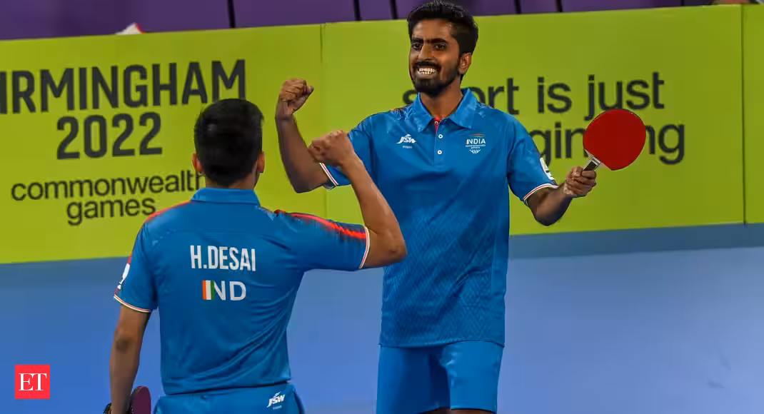 India retain men's team gold with 3-1 win over Singapore