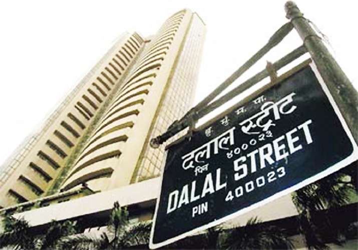 Sensex rallies nearly 500 points in early trade; Nifty tops 14,400