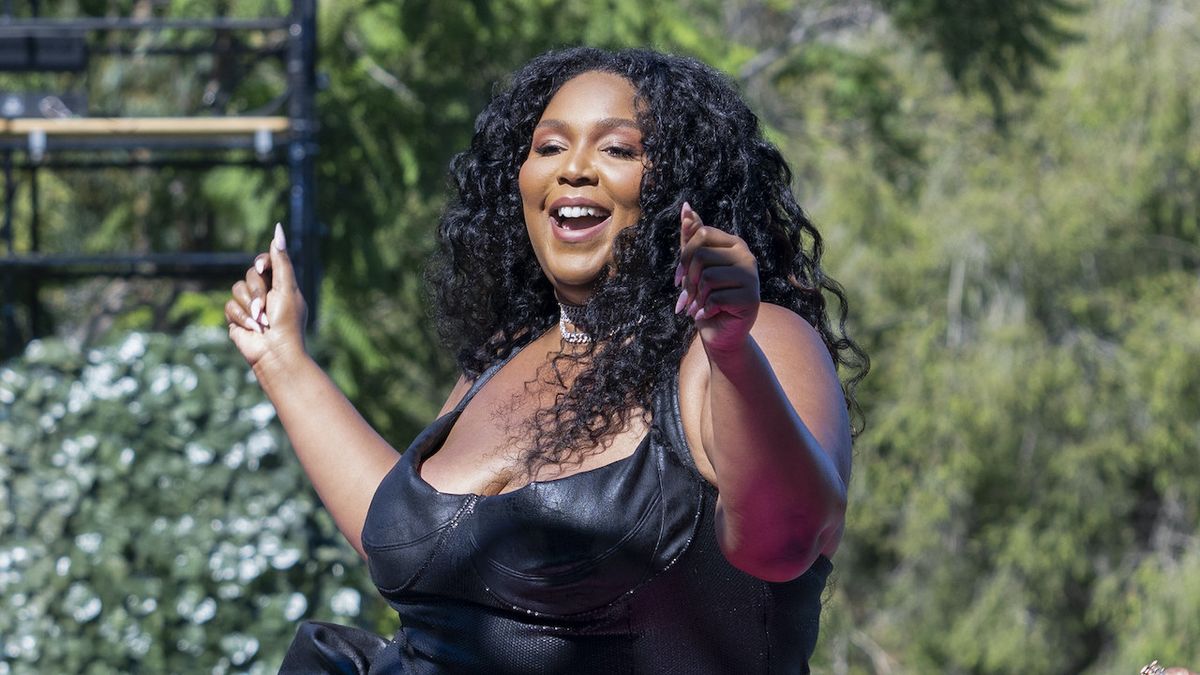 Someone Give Lizzo Some Major Acting Roles Because She's Halfway To EGOTing