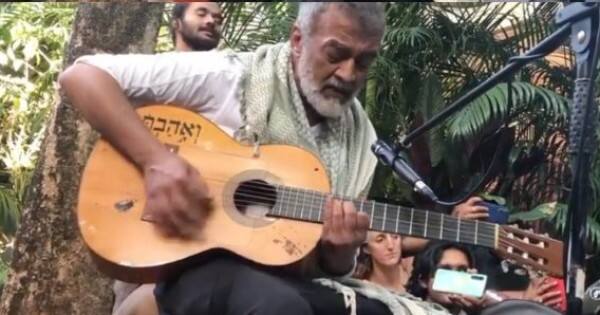 Bollywood News: Nafisa Ali shares the backstory of Lucky Ali's VIRAL video singing O Sanam in Goa | Bollywood 