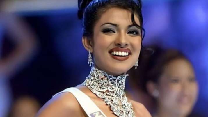 Priyanka Chopra reveals she was holding her Miss World outfit with namaste pose after tape came off