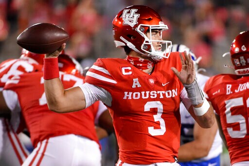 No. 6 Cincinnati Focuses On Houston Amid Playoff Buzz