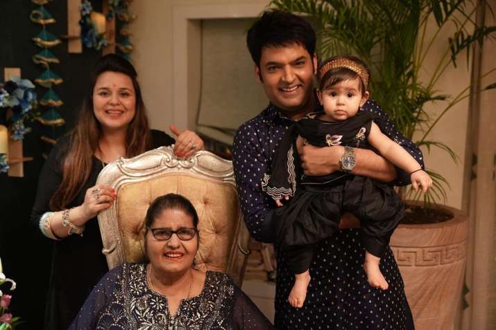 India Tv - Kapil Sharma and Ginni Chatratha with daughter Anayra and his mother India Tv - Kapil Sharma and Ginni Chatratha with daughter Anayra and his mother