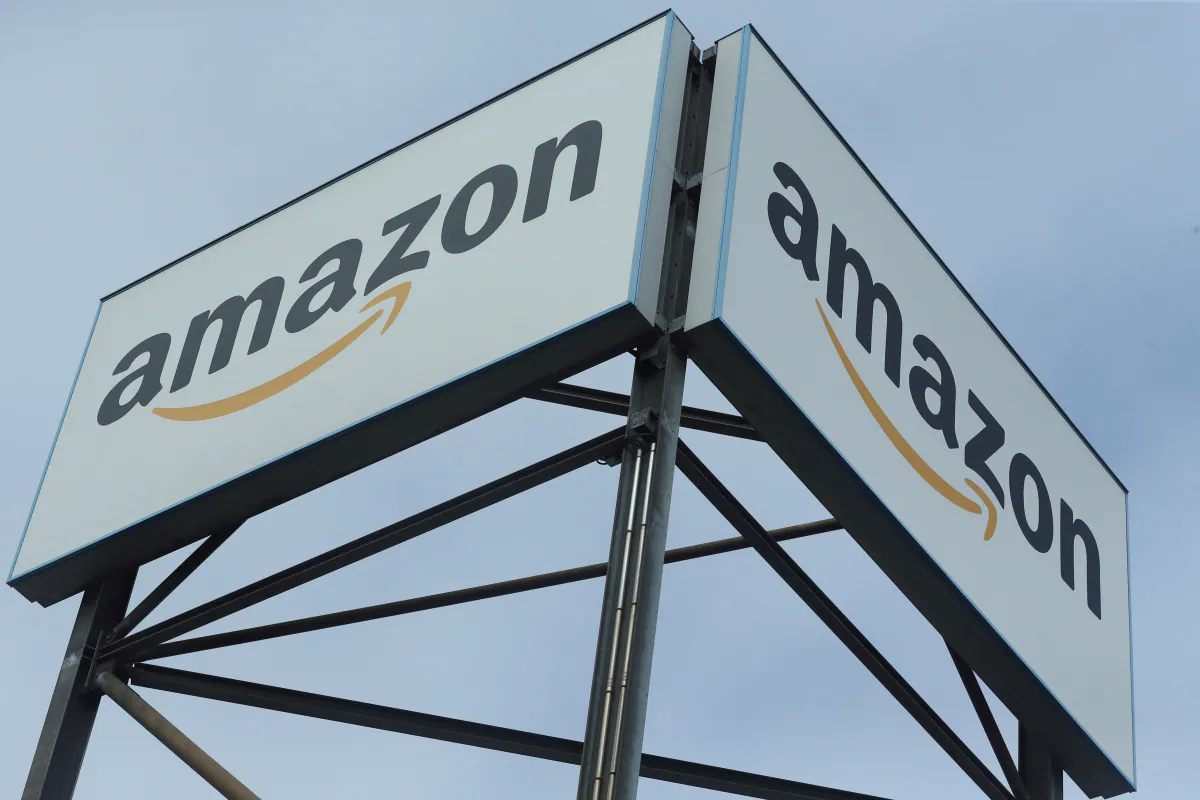 Amazon, Apple Stay Away From New French Big Tech Initiative