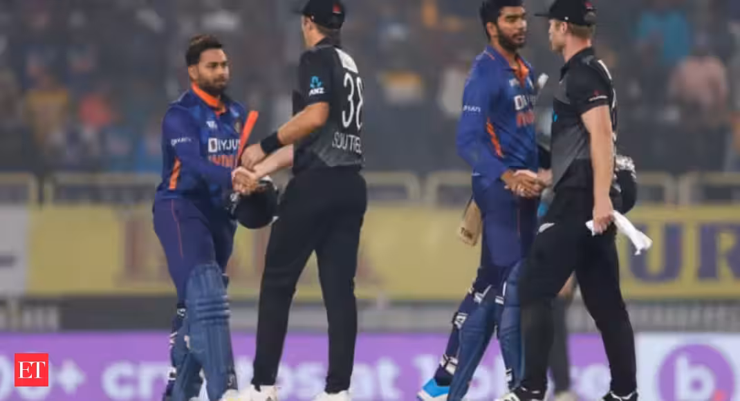 NZ openers block out India after Southee 5-for on Day 2