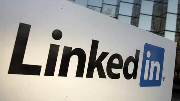 LinkedIn unveils features to help marketers reach new users