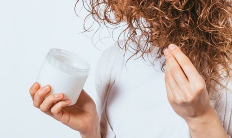 Hair mask recipe: How to make a natural hair mask using castor, jojoba, and coconut oil