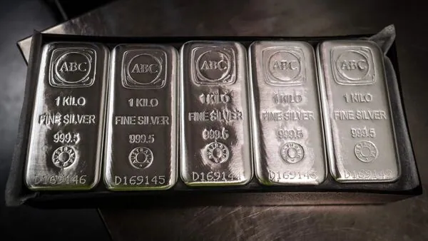Time to move from yellow to white metal, says Motilal Oswal’s Precious Metals Quarterly Report