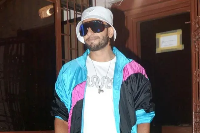 Ranveer Singh marks decade in Bollywood with visit to 'sacred chamber of dreams'