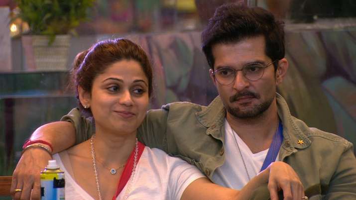 India Tv - Bigg Boss OTT: Raqesh, Shamita's mushy photos India Tv - Bigg Boss OTT: Raqesh, Shamita's mushy photos