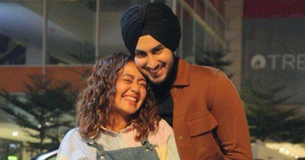 Is Neha Kakkar pregnant with first child two months after her wedding with Rohanpreet Singh? | Bollywood Life