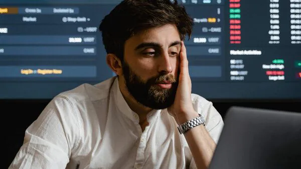 Should you put your money in the hands of an Instagram or YouTube finfluencer?