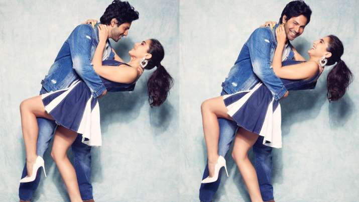 Sara Ali Khan shares her ‘stages of posing’ pictures with Varun Dhawan