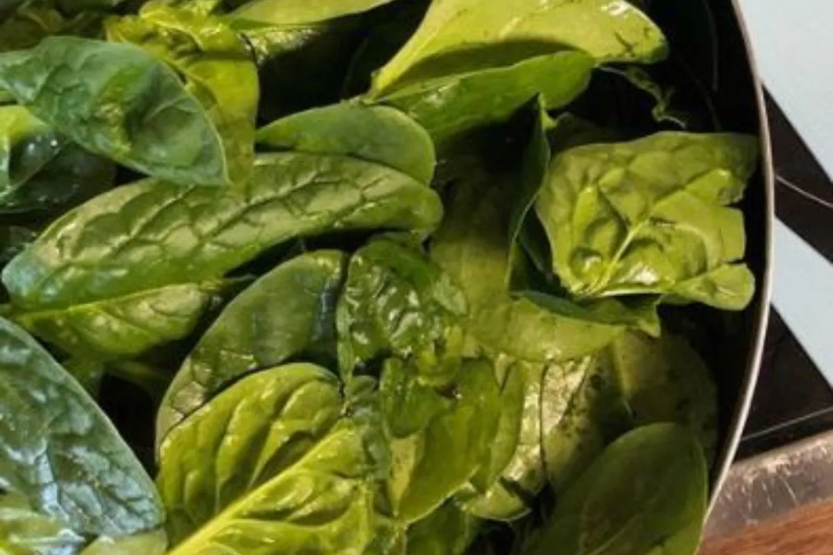 5 Health Benefits of Eating Spinach in Winters