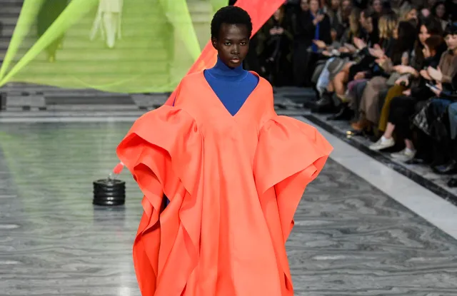 Pantone Highlights Fall 2021 Colors for London Fashion Week