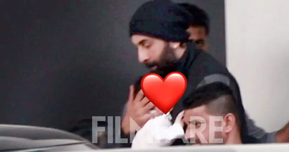 Ranbir Kapoor reunites with Raha at the airport. Pics: