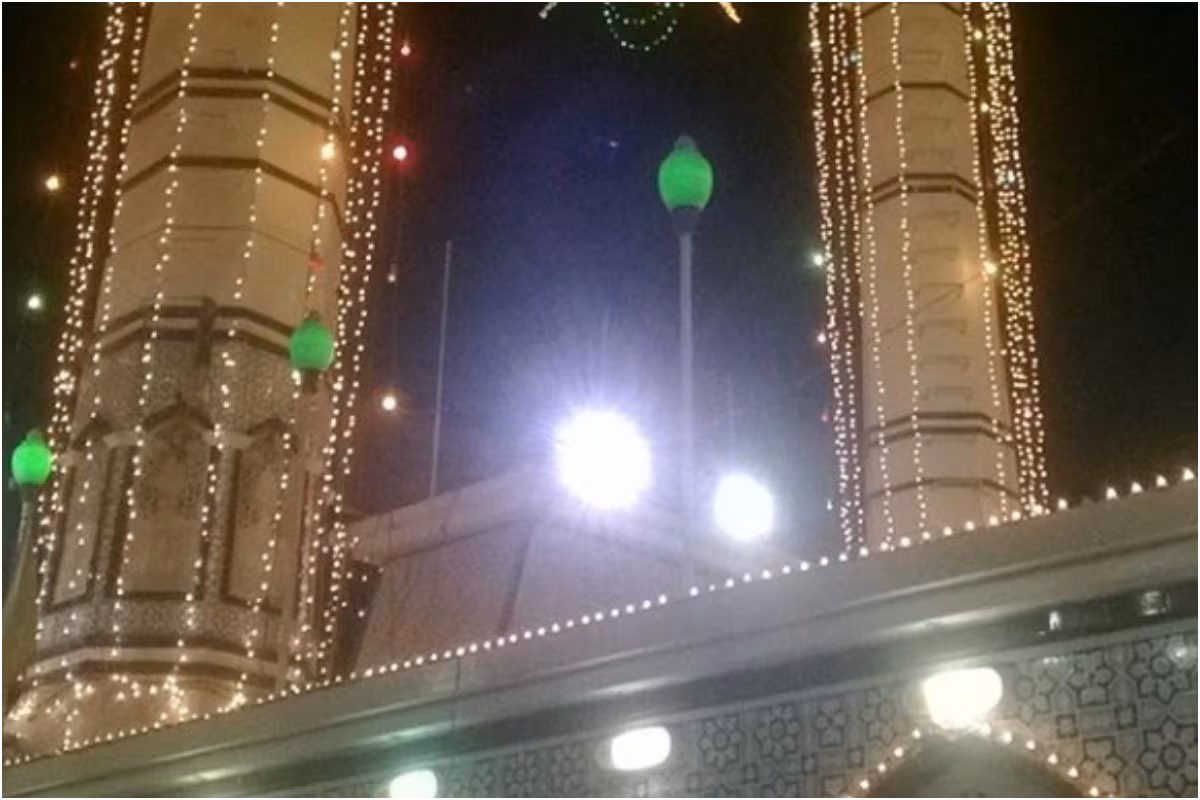 Eid-e-Milad-un-Nabi 2020: Wishes and Quotes to Share with Loved Ones on This Pious Occasion