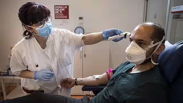 Coronavirus Live News Updates: India reports 1.65 lakh new COVID-19 cases, 3,460 deaths in past 24 hours-India
