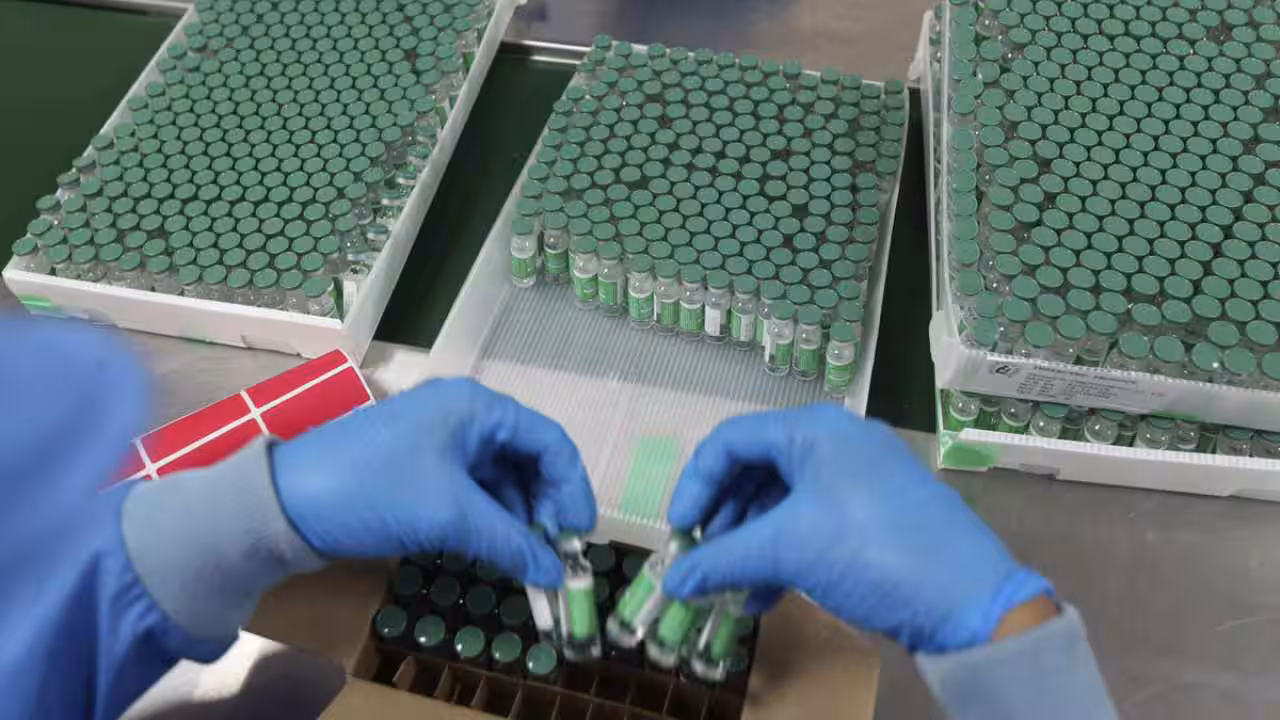 Serum Institute promises GOI it will supply 9-10 crore Covishield doses in June-India News , Firstpost