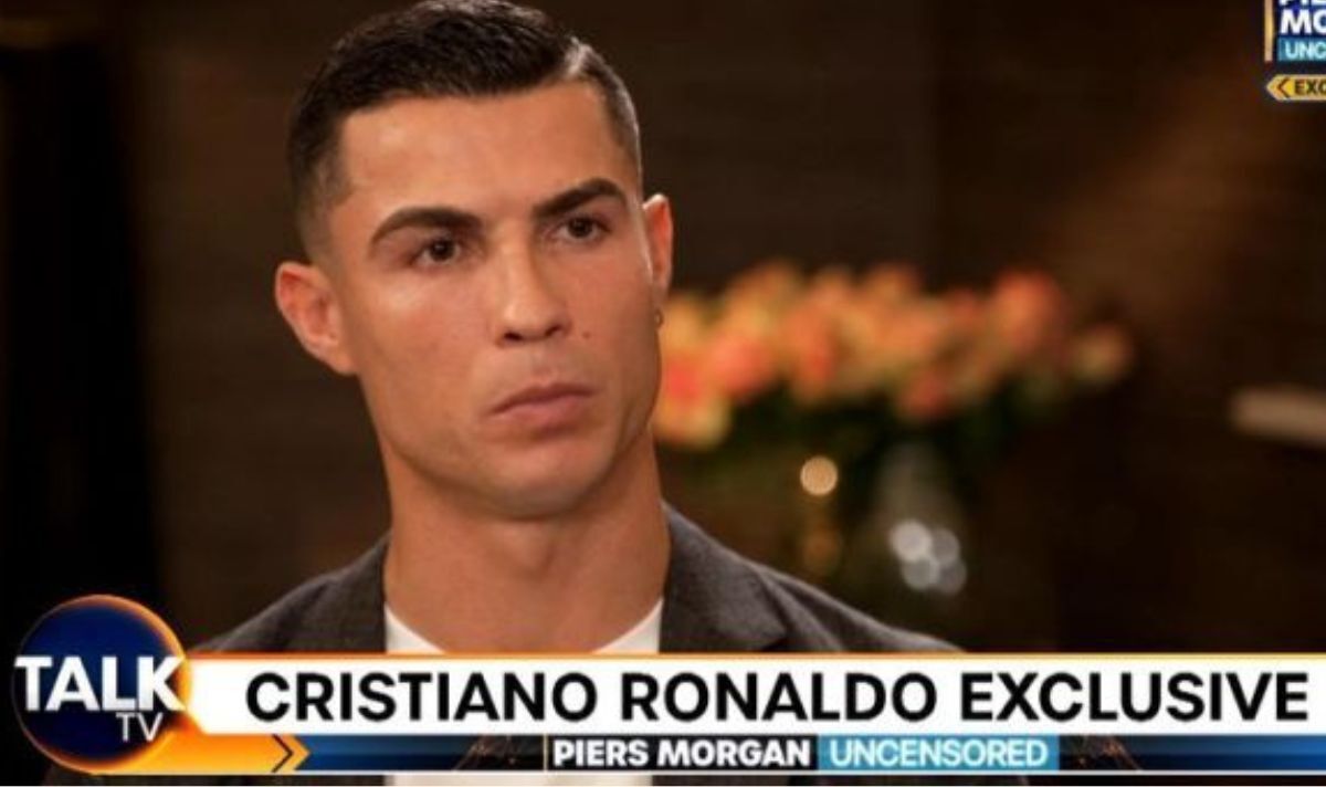 Piers Morgan posts two-word reaction as Man Utd confirm Ronaldo exit