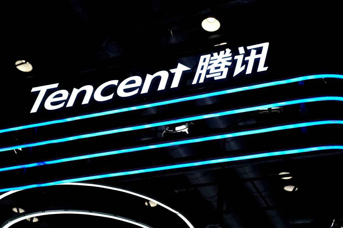 Tencent to Give $16.4-Billion JD.com Stake to Shareholders as Dividend