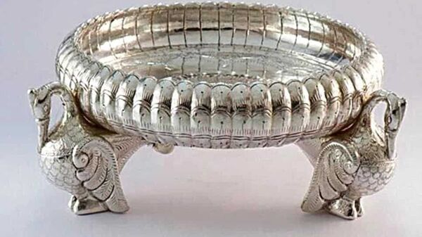 How to invest in silver with minimal hassle and diversify your portfolio