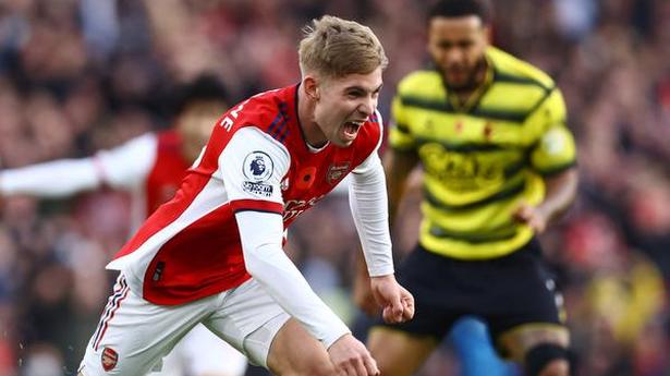 Arsenal inches towards top four