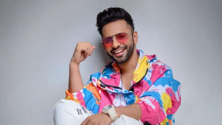 Rahul Vaidya receives death threats for mentioning deity's name in new song 'Garbe Ki Raat'