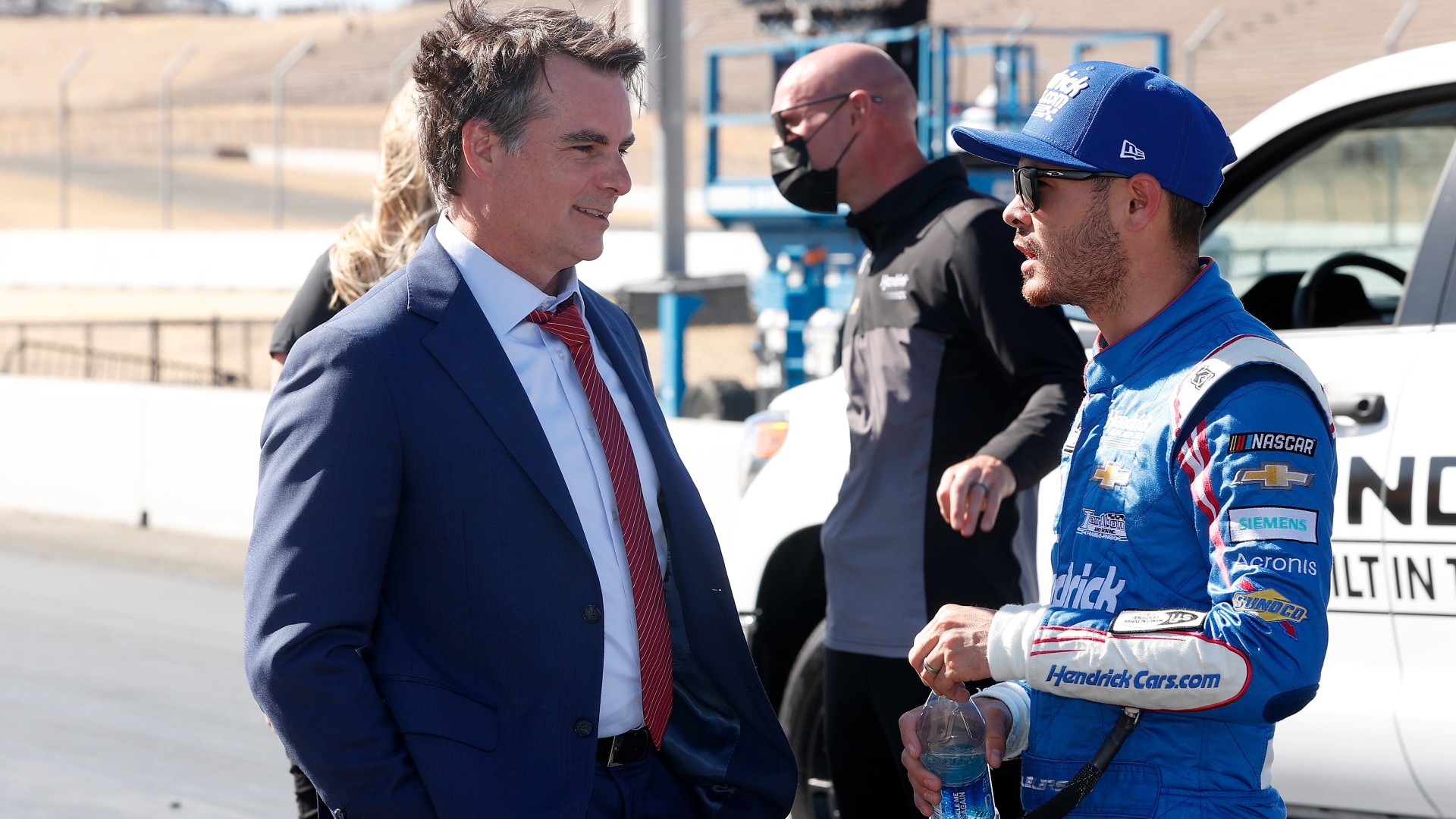 Jeff Gordon leaving Fox Sports analyst job for vice chairman role at Hendrick Motorsports