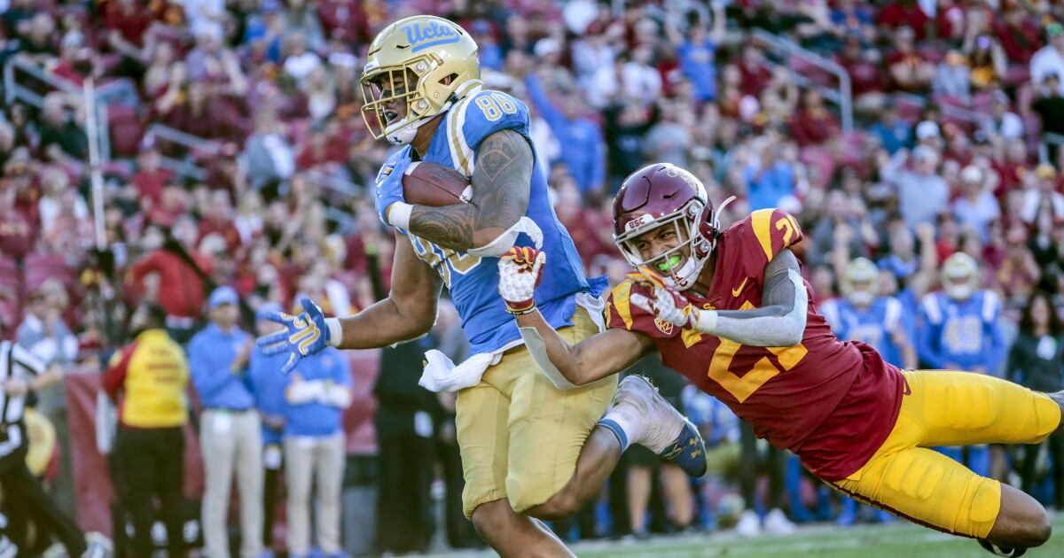 UCLA, USC to welcome back full-capacity football crowds for 2021 season