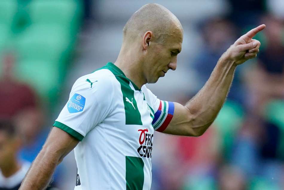 Arjen Robben retires for a second time after injury-hit season at Groningen