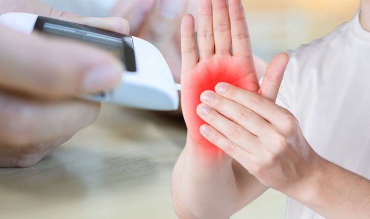 Type 2 diabetes: Three signs of high blood sugar that can lead to 'irreversible damage'