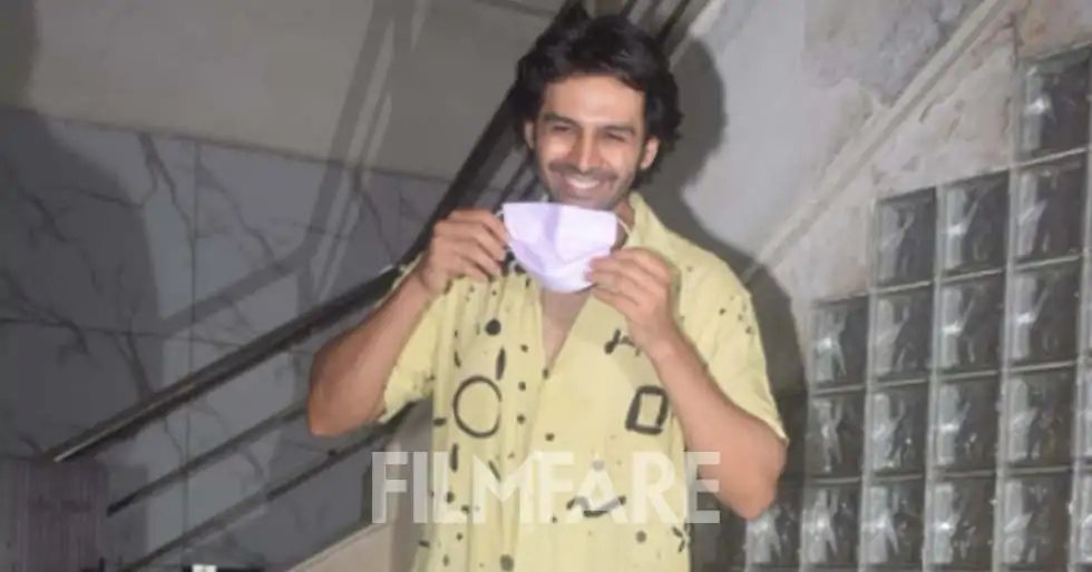 Kartik Aaryan clicked in the city after a meeting