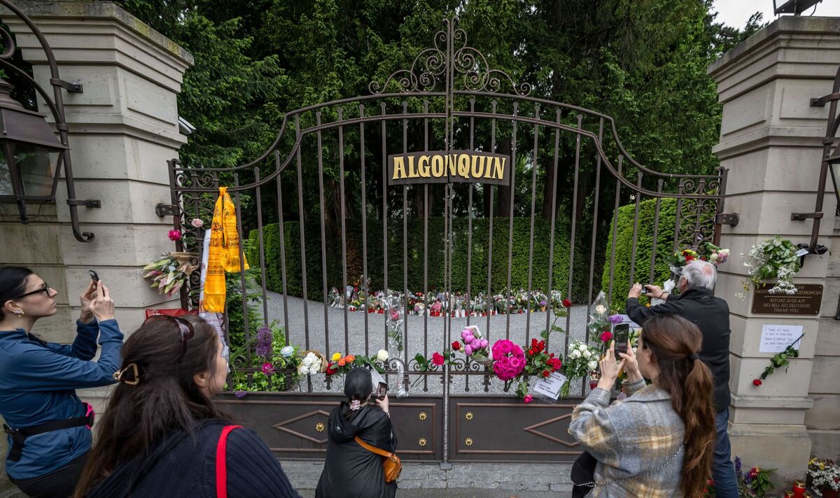 Late singer Tina Turner hailed 'local hero' by her neighbours in Switzerland