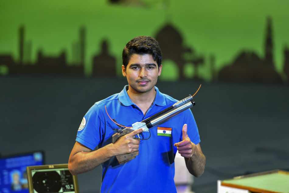 Tokyo Olympics: Shooting: Saurabh Chaudhary enters 10M Air Pistol final, Abhishek crashes