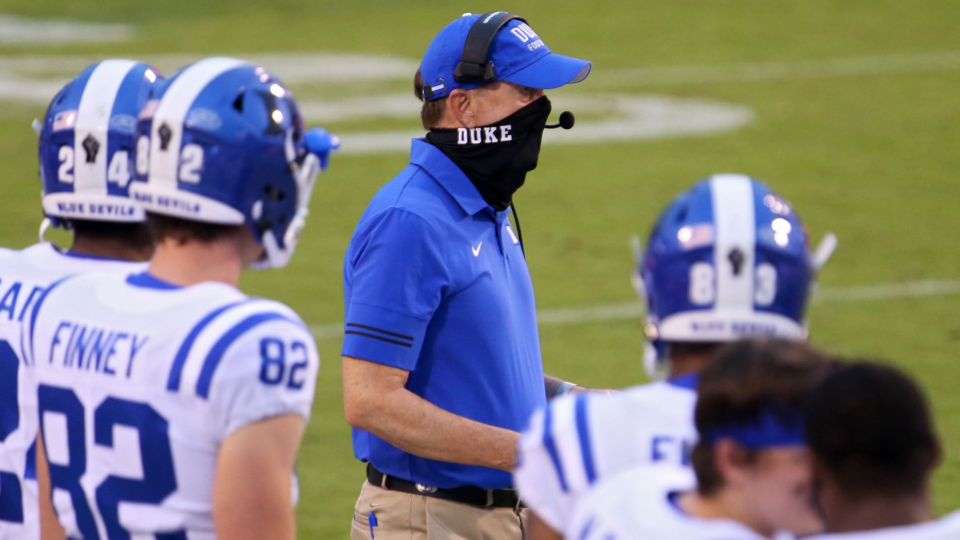 Duke shows early-season struggles on back-to-back plays in loss to Charlotte