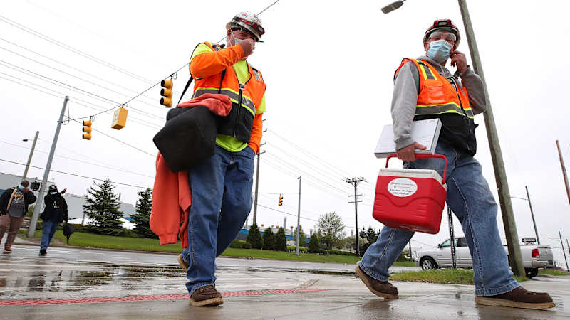 Masks are back at U.S. auto plants, but no vaccine requirements