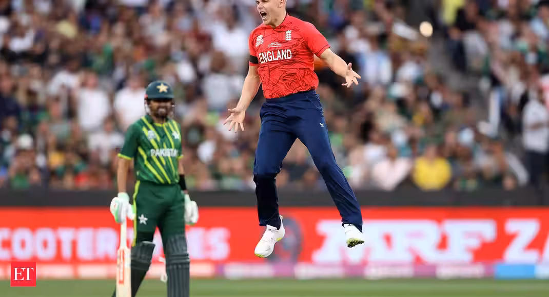 England's Lions win World Cup, break Pakistani hearts