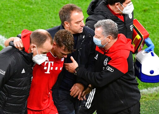 Bayern's Kimmich Out Until January After Knee Operation