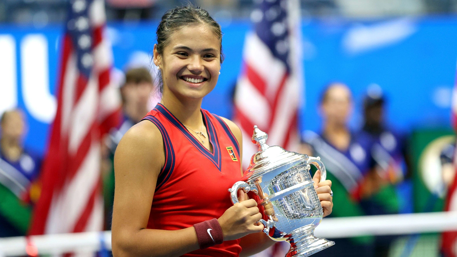 Britain's Emma Raducanu wins US Open 2021