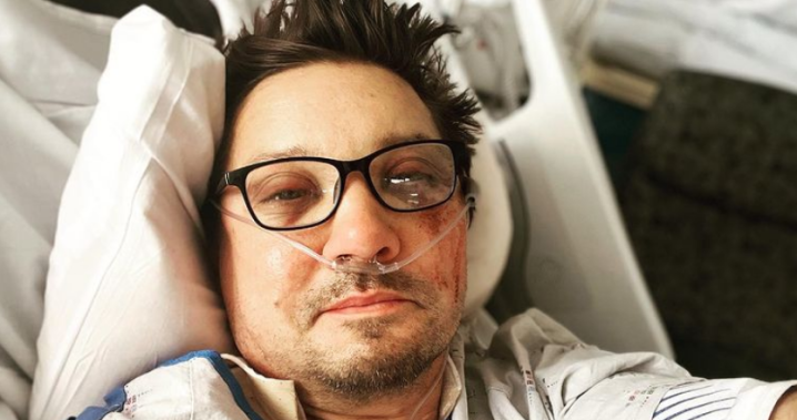 Jeremy Renner was trying to save nephew when he was crushed by snowplow: report - National | Globalnews.ca