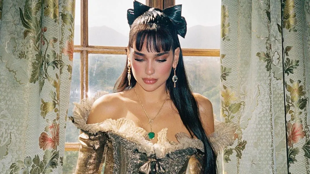 Is That Dua Lipa, or a Certain French Queen?