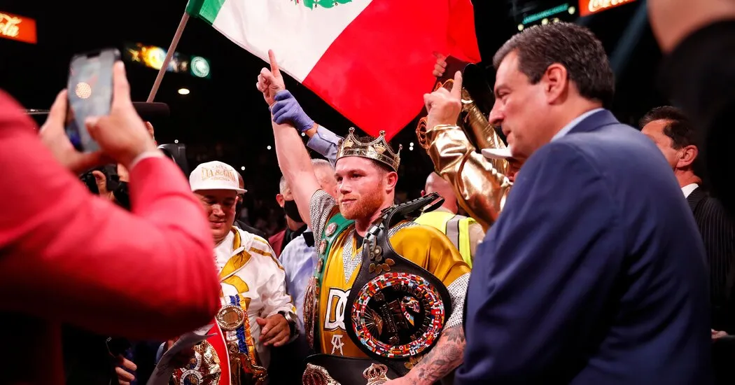 Álvarez, Boxing’s Undisputed King, Is a Target for Fighters and Promoters