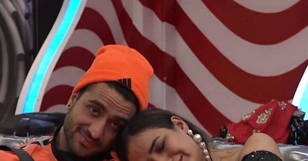 Bigg Boss 14: Jasmin Bhasin-Aly Goni get overwhelming support; Shefali Jariwala, Kashmera Shah, Jay Bhanushali