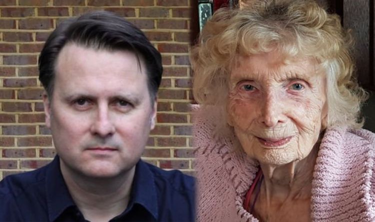 EastEnders' Gary Webster pays loving tribute to mum who lost 'four day' battle with Covid