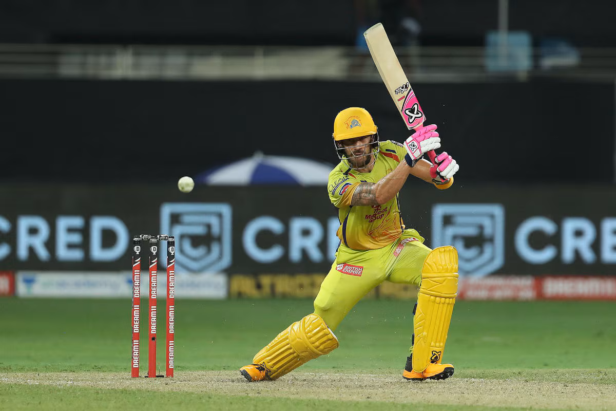IPL 2020: MS Dhoni, Faf Du Plessis Celebrate Monu Singh’s Pre-birthday Bash on Karn Sharma’s Birthday