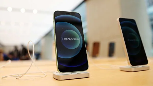 iPhone 12 mini price drops to ₹41,999 on Flipkart. See other offers here