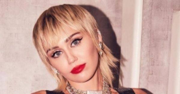 Miley Cyrus reveals she has a lot of 'FaceTime sex' – know why | Bollywood Life
