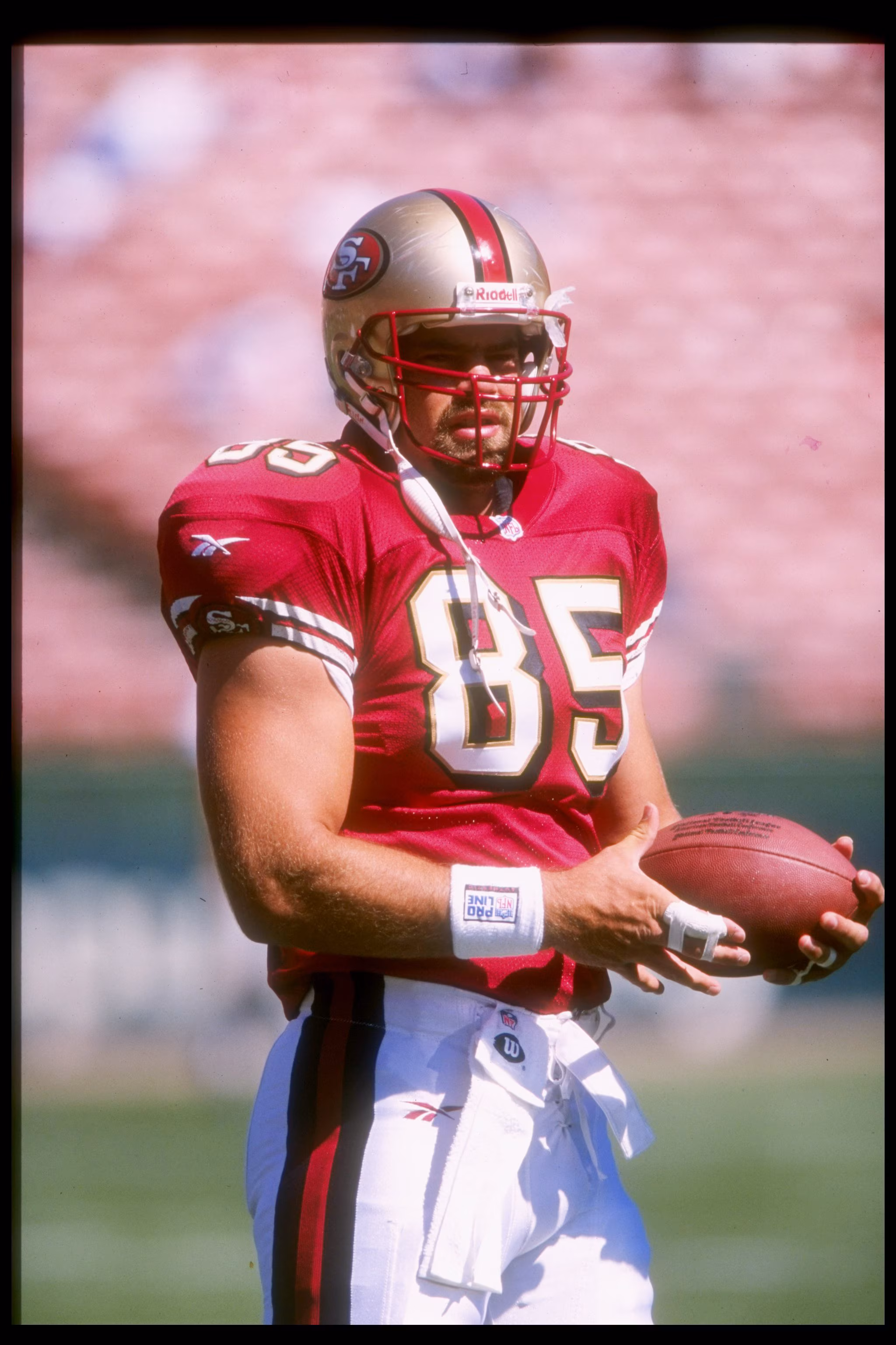 Greg Clark, Former 49ers Tight End, Dies at Age 49